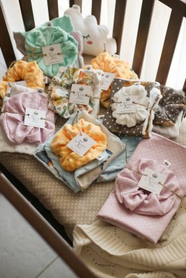 βρεφικό σετ σε κίτρινες αποχρώσεις