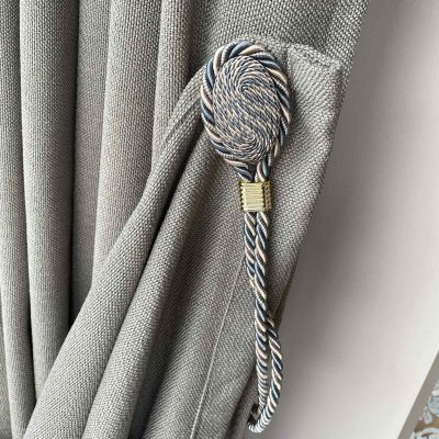 Διακοσμητικό μαγνητάκι σε γκρι/μπεζ αποχρώση – KORIN