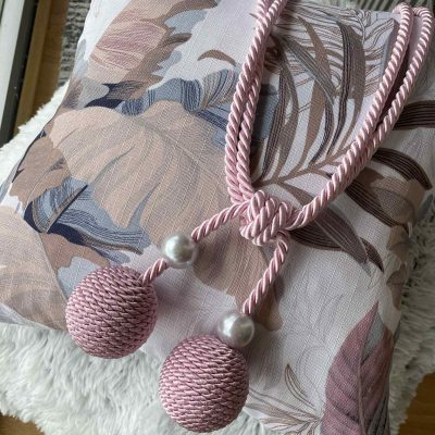 Διακοσμητικό μαγνητάκι σε ροζ αποχρώση – ANNIE